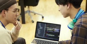 エンジニアの新卒採用の動向と5つの採用手法・成功のポイント