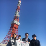 東京タワーを背に...社長と2018卒3人で中華ランチ